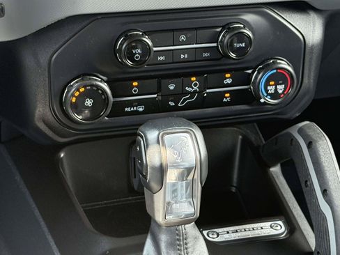 Used 2023 Ford Bronco 4-Door AWD/4WD image 17