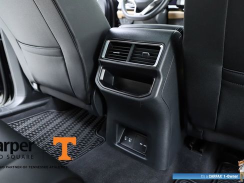 Used 2025 Volkswagen Atlas Cross Sport SE w/ Panoramic Sunroof Package image 78