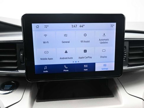 Used 2023 Ford Explorer XLT w/ Equipment Group 202A image 19