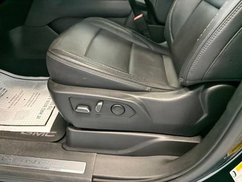 Used 2022 GMC Yukon Denali AWD/4WD image 18