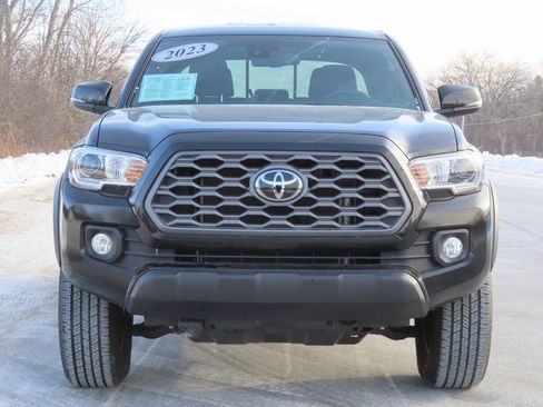 Used 2023 Toyota Tacoma TRD Off-Road image 13