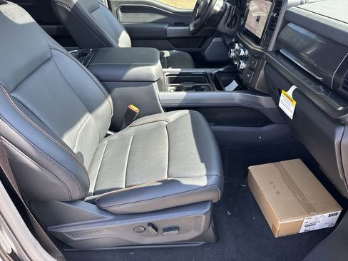 New 2026 Ford F350 Lariat w/ Black Appearance Package image 13