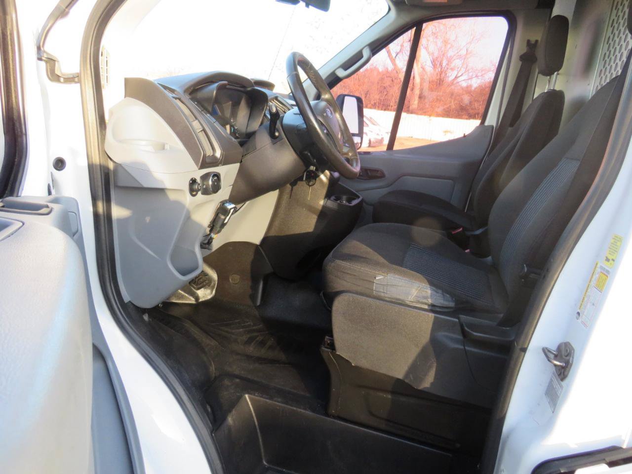 Used 2017 Ford Transit 250 130 Medium Roof RWD image 10
