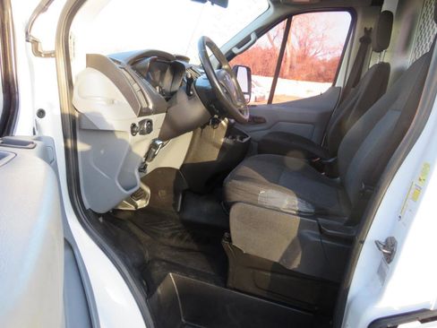 Used 2017 Ford Transit 250 130 Medium Roof RWD image 10