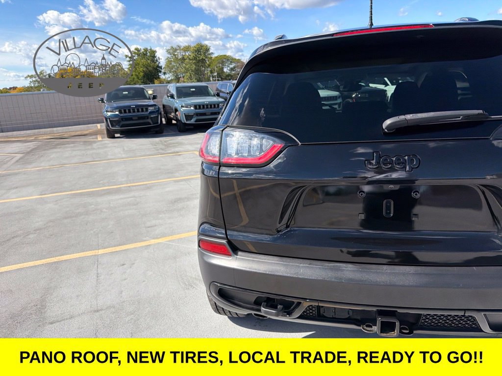 Used 2022 Jeep Cherokee Latitude w/ Sun & Sound Group AWD/4WD image 27