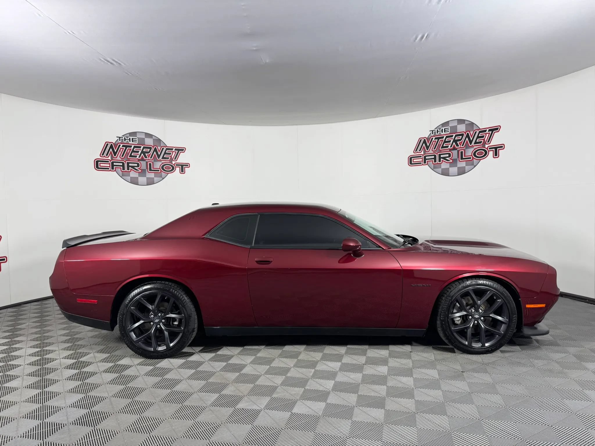 Used 2022 Dodge Challenger R/T w/ Blacktop Package RWD image 8