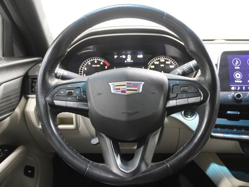 Used 2021 Cadillac CT4 Premium Luxury image 7