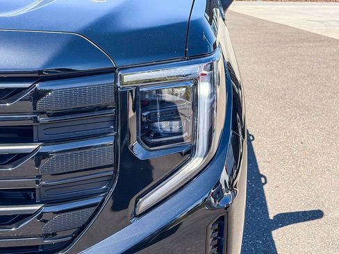 Certified 2025 GMC Sierra 1500 Elevation AWD/4WD image 7