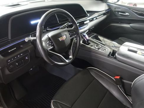 Used 2021 Cadillac Escalade ESV Sport AWD/4WD image 10