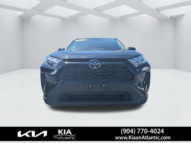 Used 2024 Toyota RAV4 XLE FWD image 8