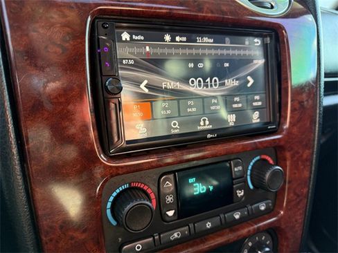 Used 2006 GMC Envoy XL Denali image 21