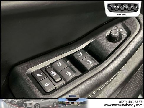 Used 2024 Jeep Grand Cherokee L Altitude image 19