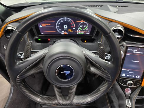 Used 2020 McLaren 720S Performance image 10