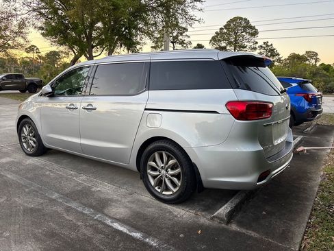 Used 2020 Kia Sedona EX w/ EX Premium Package image 4