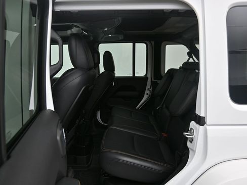 Used 2024 Jeep Wrangler Unlimited Sahara w/ Safety Group image 25