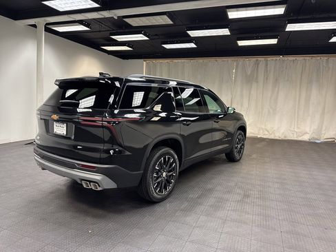 New 2026 Chevrolet Traverse LT w/ Sun and Wheel Package image 5