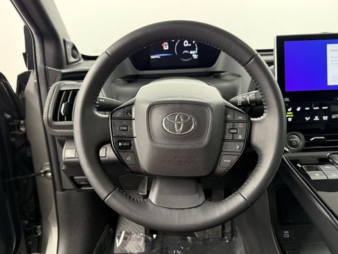 Used 2023 Toyota bZ4X Limited image 21