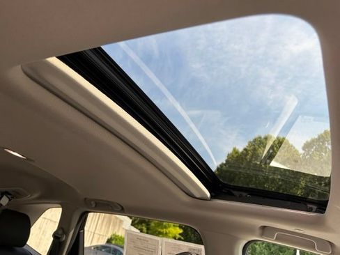Used 2023 Honda CR-V EX-L image 32