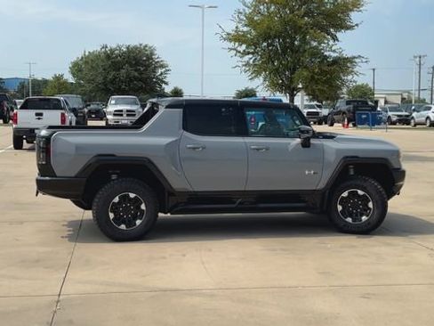 New 2025 GMC Hummer EV 3X w/ Extreme Off-Road Package image 2