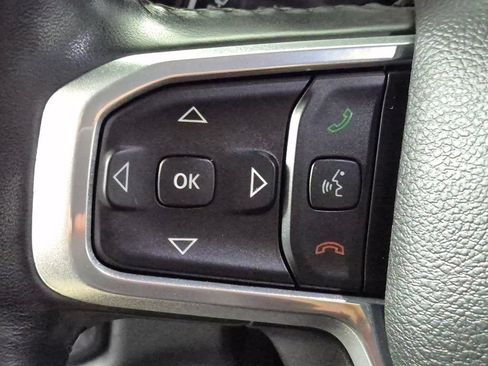 Used 2022 RAM 1500 Laramie AWD/4WD image 12