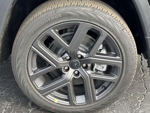 New 2026 Jeep Compass Limited image 27