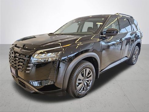 New 2026 Nissan Pathfinder SV w/ SV Premium Package image 2