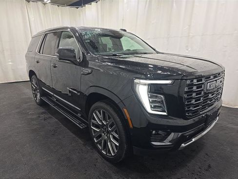 Used 2026 GMC Yukon Denali Ultimate AWD/4WD image 2