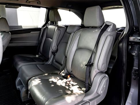 Used 2018 Honda Odyssey Touring image 27