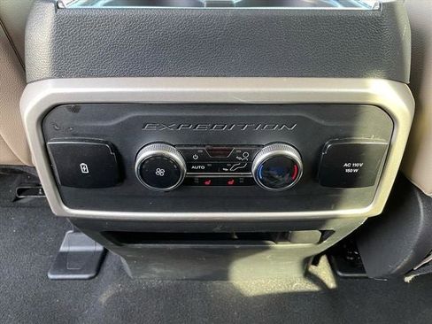 Used 2024 Ford Expedition Max Limited image 29