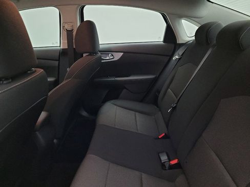 Used 2022 Kia Forte LXS image 18