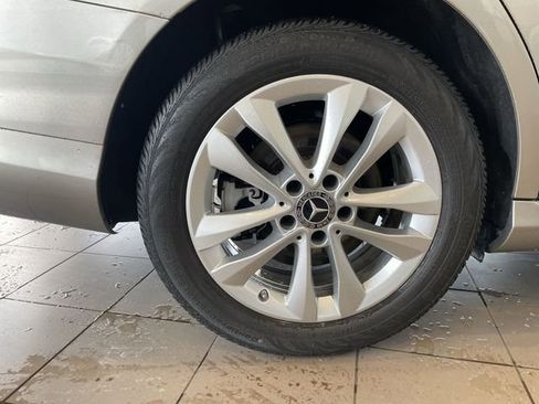 Used 2021 Mercedes-Benz C 300 4MATIC Sedan image 37