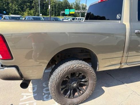 Used 2015 RAM 2500 Tradesman w/ Chrome Appearance Group AWD/4WD image 12