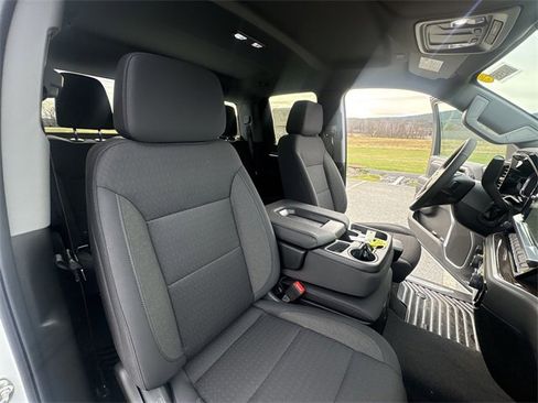 New 2026 Chevrolet Silverado 1500 LT image 29