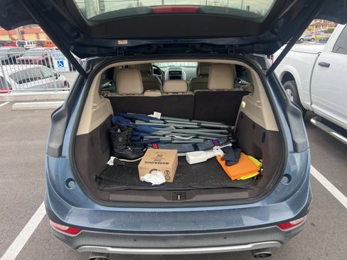 Used 2018 Lincoln MKC Reserve w/ Lincoln MKC Climate Package image 16