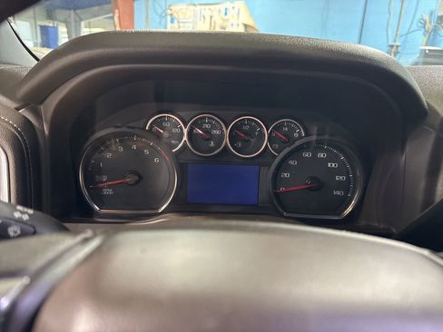 Used 2019 Chevrolet Silverado 1500 LT Trail Boss AWD/4WD image 13