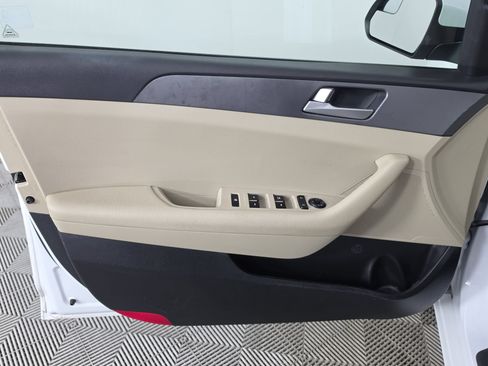 Used 2016 Hyundai Sonata SE FWD image 16
