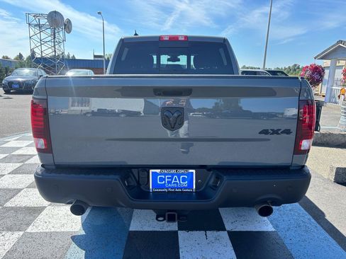 Used 2022 RAM 1500 Warlock w/ Ceramic Grey Warlock Package AWD/4WD image 5
