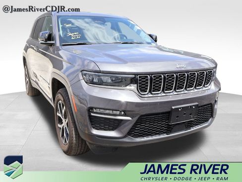 Used 2024 Jeep Grand Cherokee Limited AWD/4WD image 10