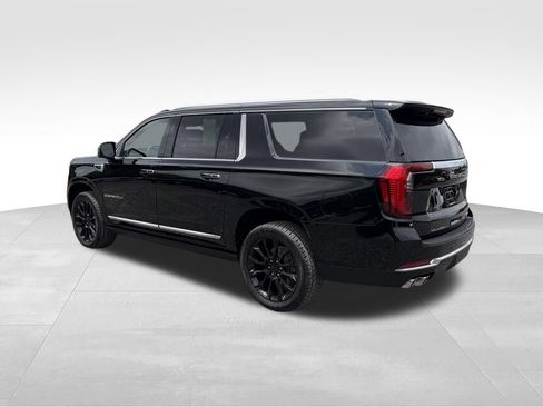 Used 2025 GMC Yukon XL Denali w/ Sun & Power Step Package AWD/4WD image 17