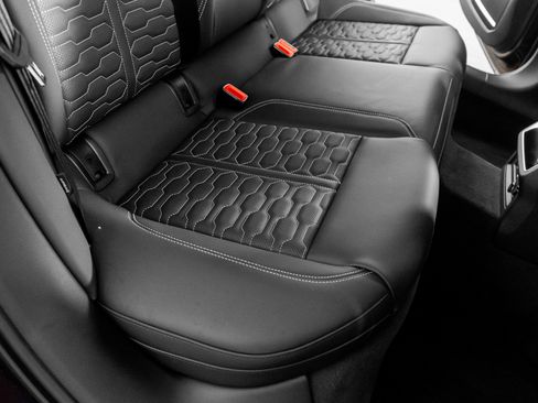 Used 2025 Audi RS 6 performance image 34