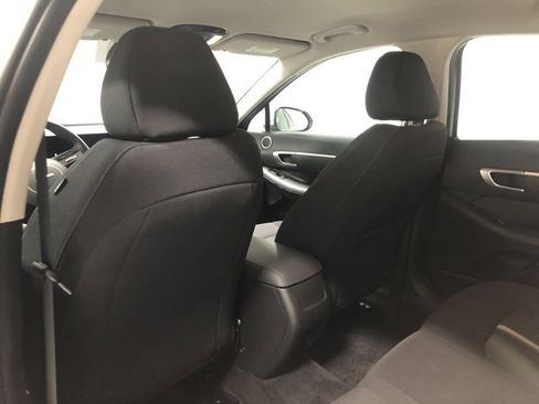 Used 2025 Hyundai Sonata SE image 16