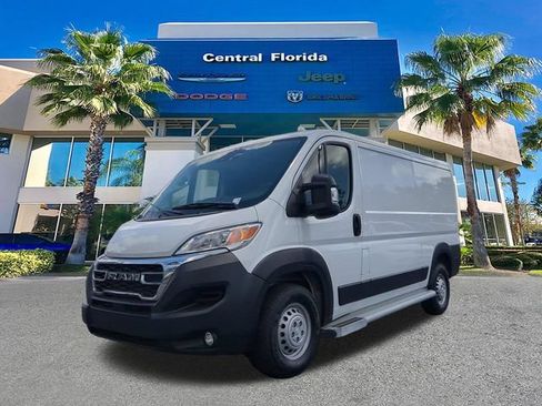 Used 2025 RAM ProMaster 2500 w/ U-Haul Equipment Group FWD image 9
