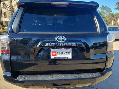 Used 2024 Toyota 4Runner SR5 image 4