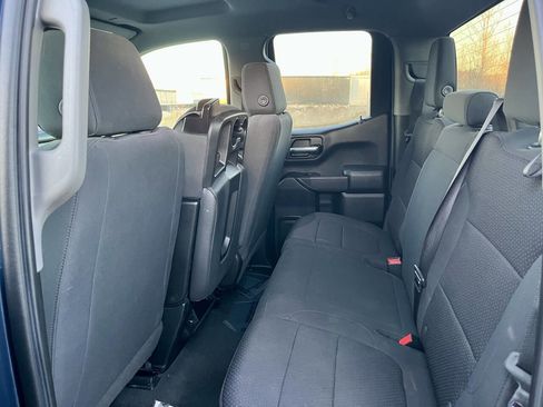 Used 2020 Chevrolet Silverado 1500 Custom w/ Custom Value Package image 16