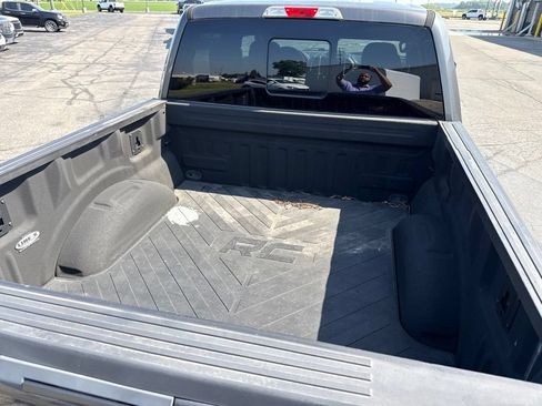 Used 2015 Ford F150 XLT w/ Equipment Group 302A Luxury AWD/4WD image 9