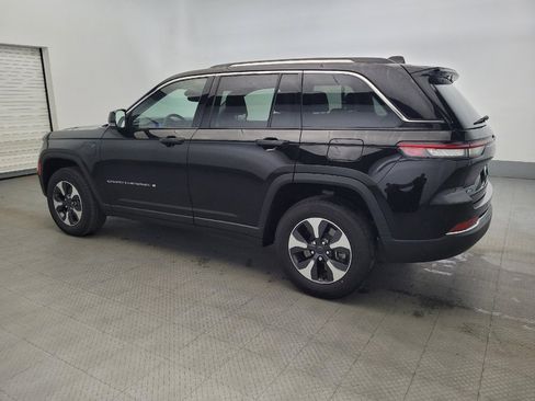 Used 2022 Jeep Grand Cherokee Limited 4xe image 3