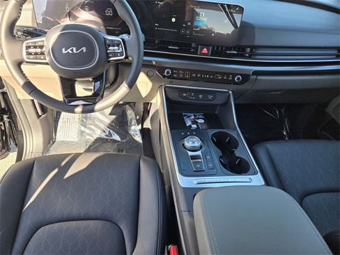 New 2026 Kia Carnival LXS image 24