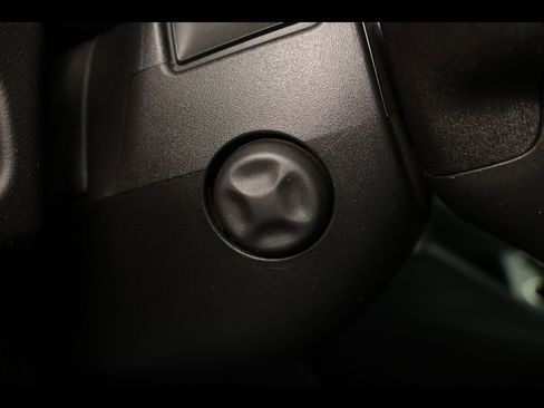 Used 2021 Chevrolet Tahoe Z71 w/ Z71 Signature Package image 31