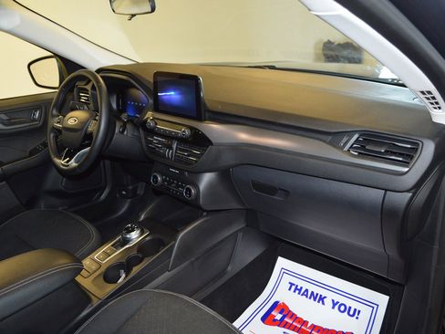 Used 2024 Ford Escape Active image 10