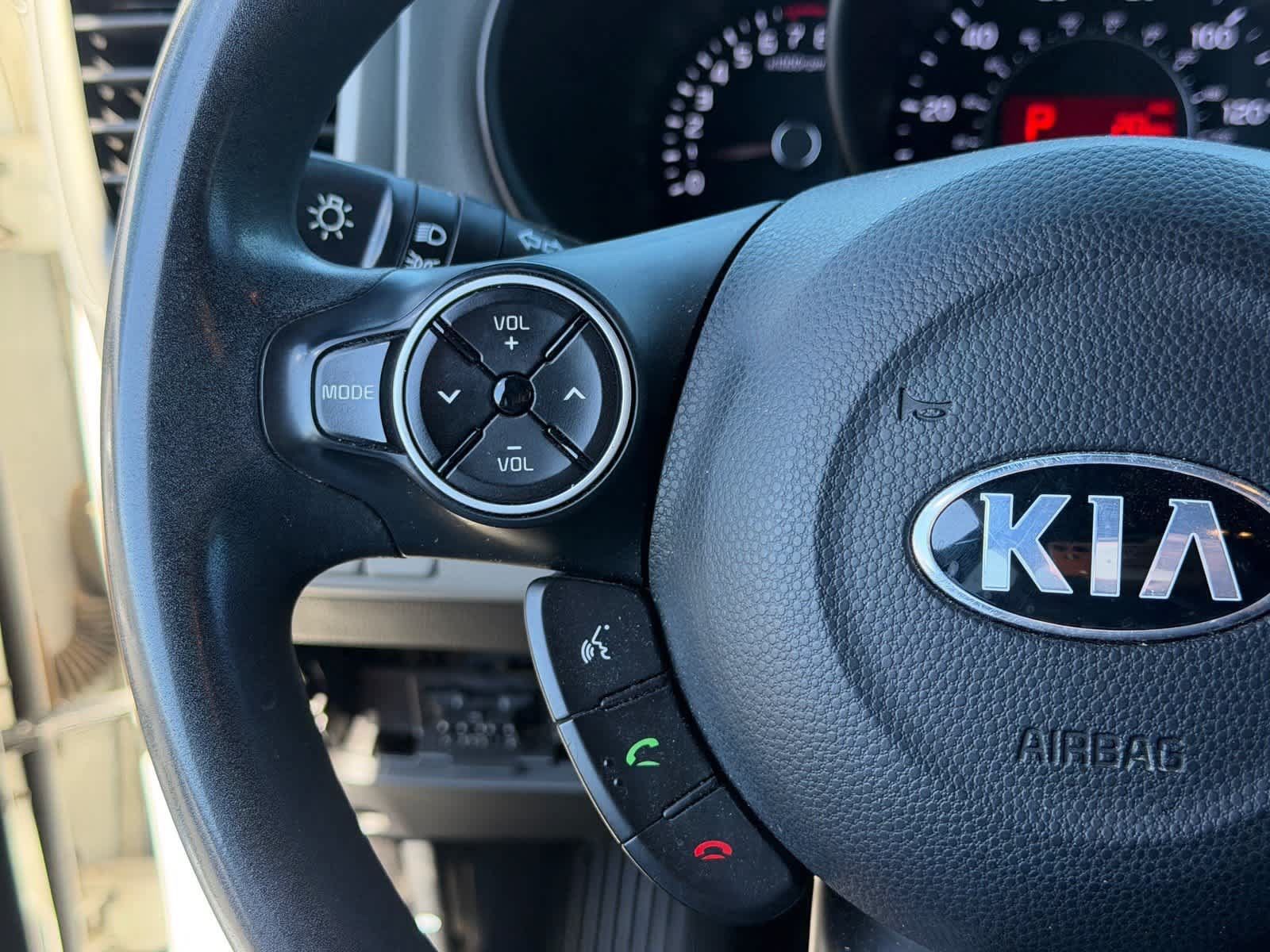 Used 2017 Kia Soul FWD image 13